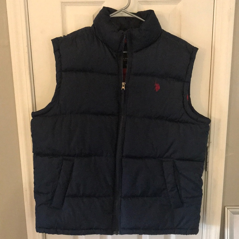 Men’s U.S. Polo ASSN puffer vest size Medium